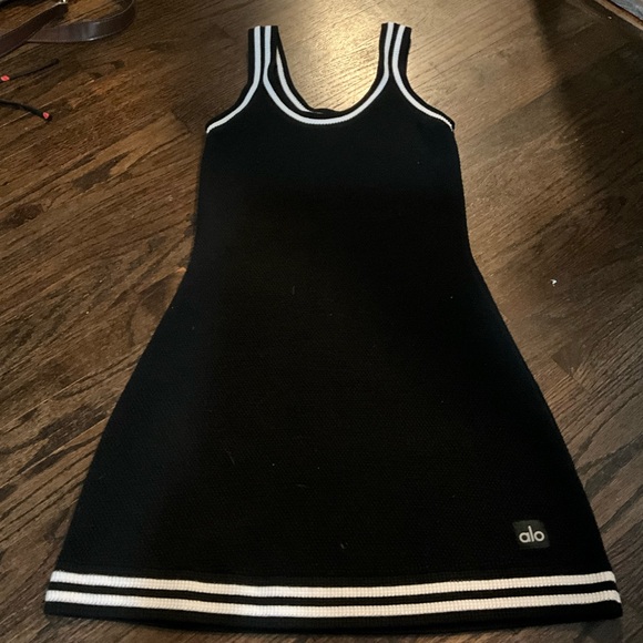 Black and White Alo knit dress - Picture 2 of 4